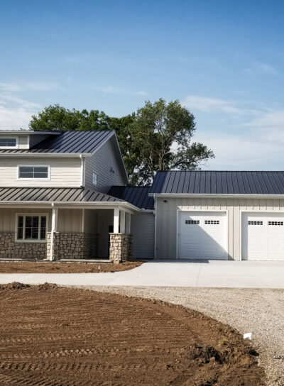 Farmhouse In Bates County