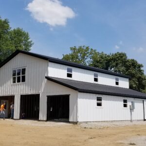 Garage / Barn